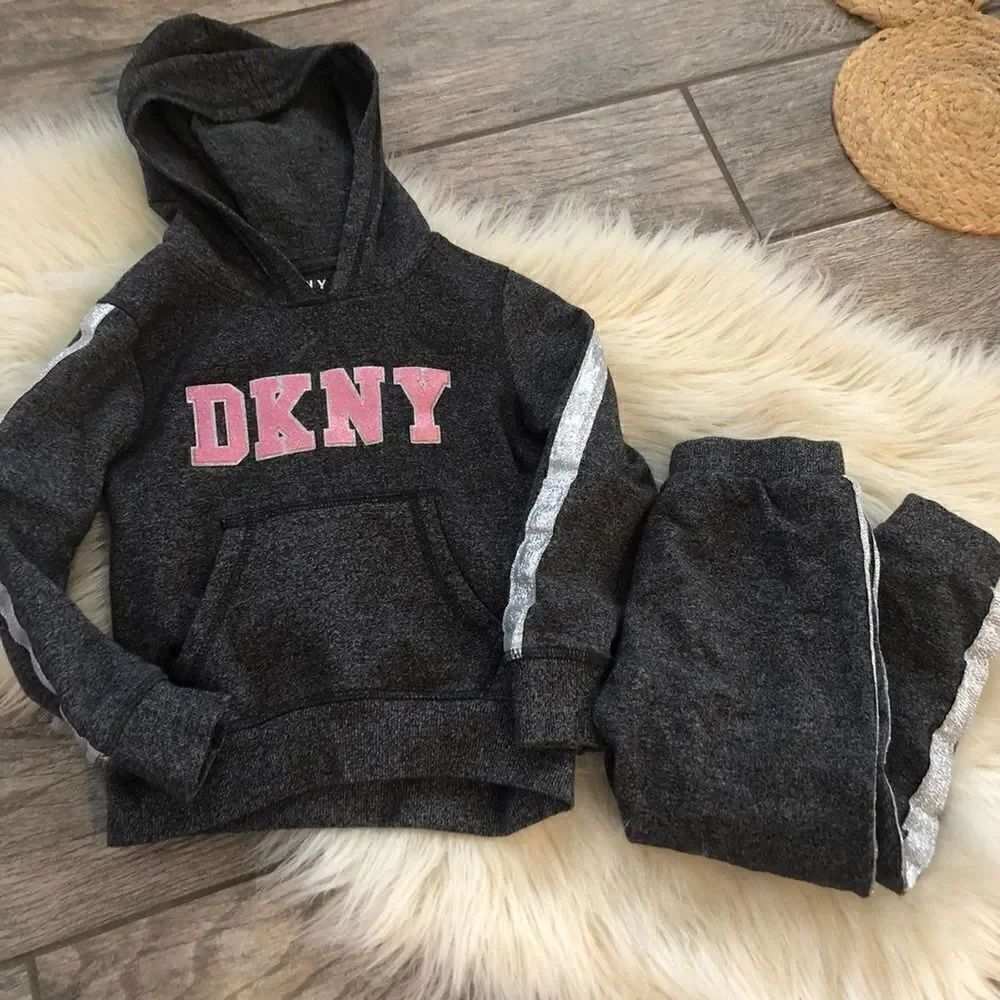DKNY Toddler Outfit 4T